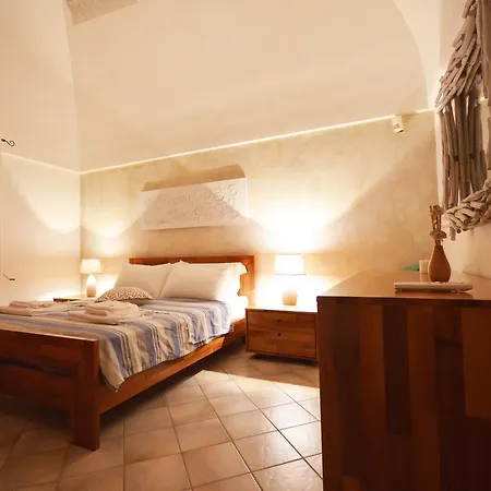 Petra Chiara * 洛科罗通多