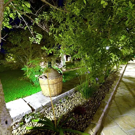 Petra Chiara Villa
