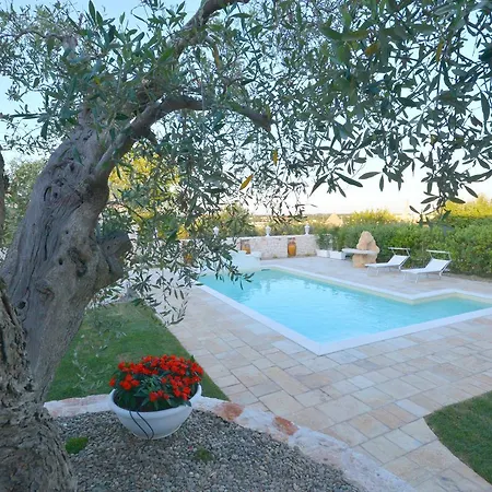 Petra Chiara Villa Locorotondo